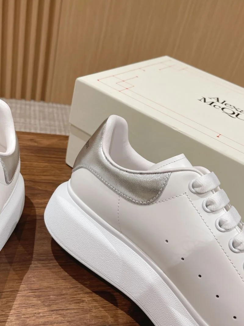 Alexander Mcqueen Low Shoes Reliable 16332