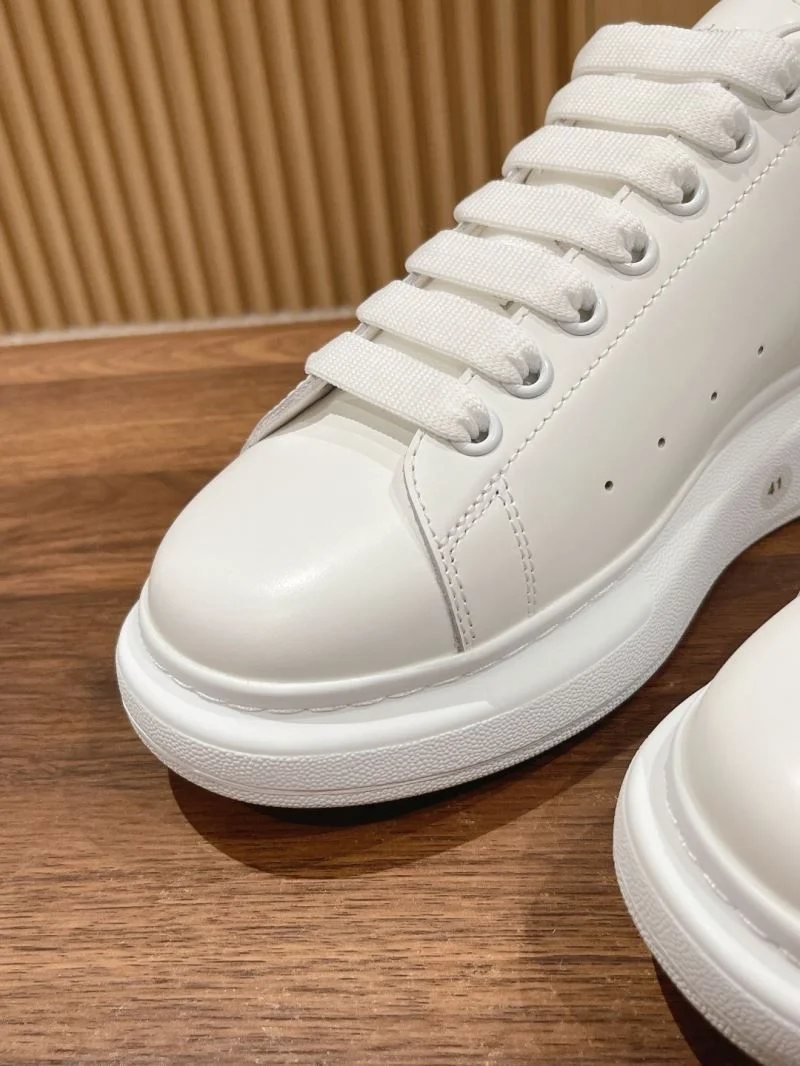 Alexander Mcqueen Low Shoes Reliable 16332