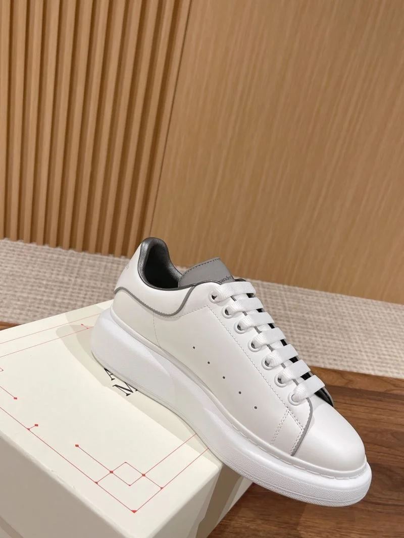 Alexander Mcqueen Low Shoes HighPerformance 16340