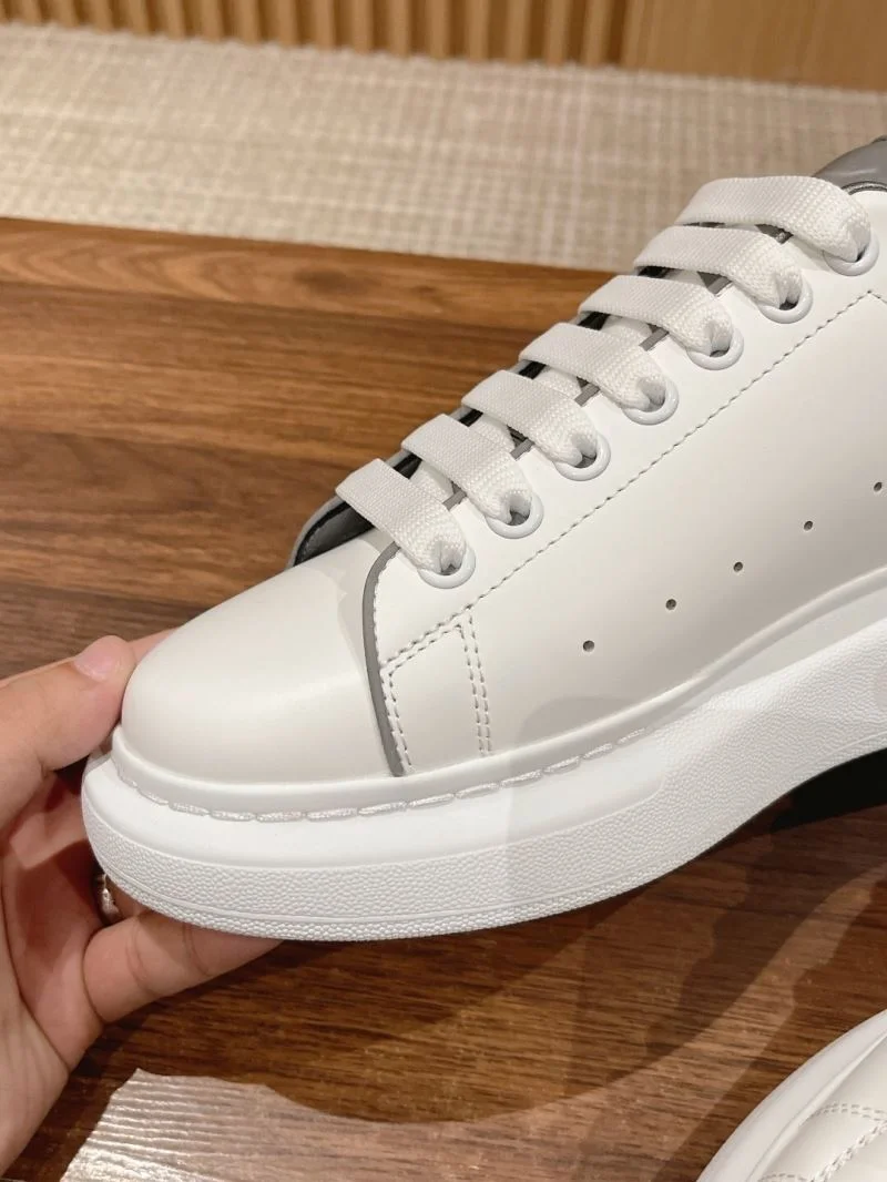 Alexander Mcqueen Low Shoes HighPerformance 16340
