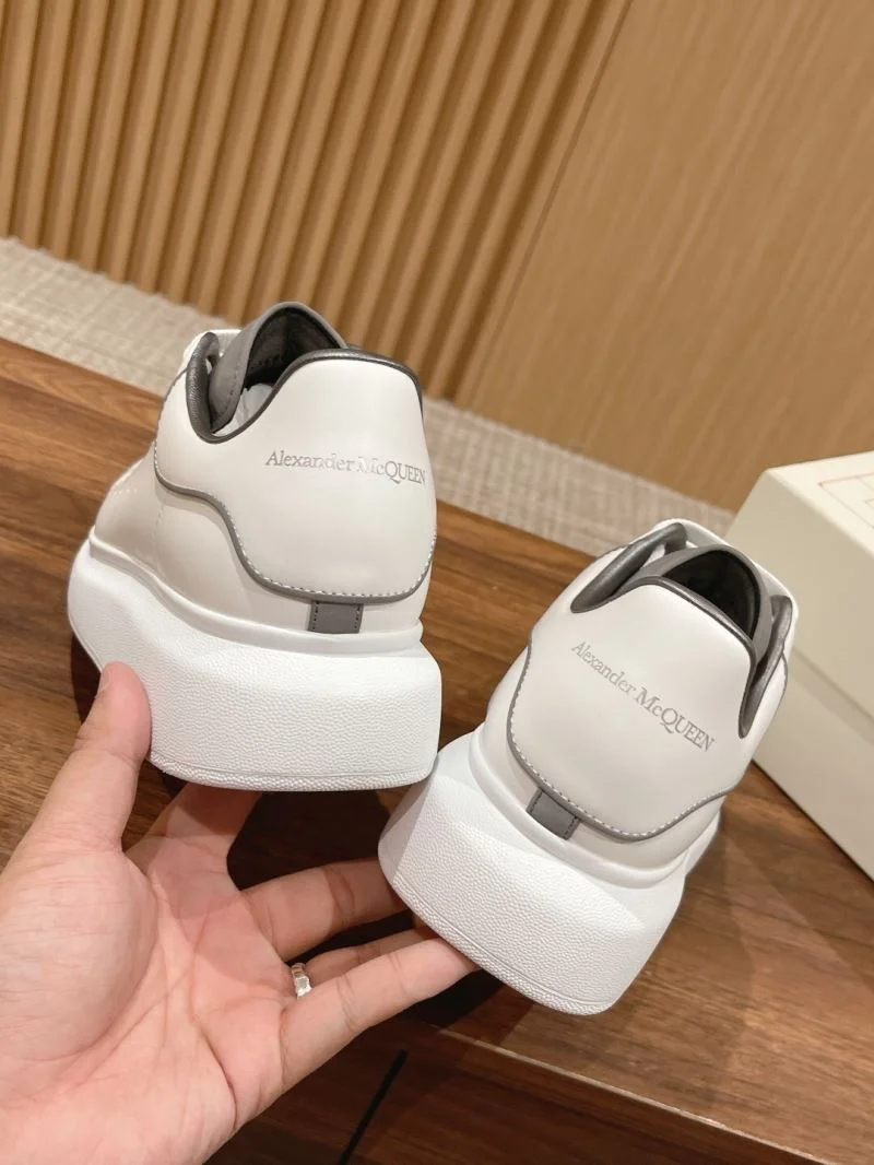 Alexander Mcqueen Low Shoes HighPerformance 16340
