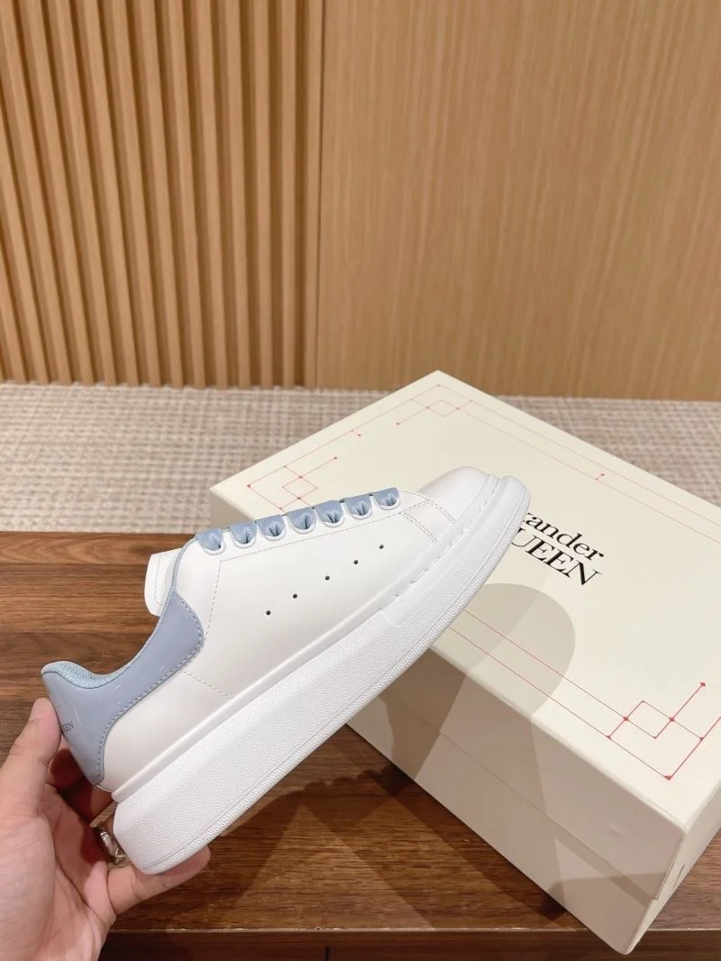Alexander Mcqueen Low Shoes Bold 16345