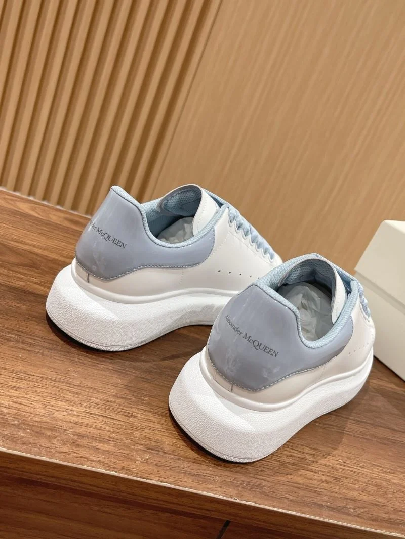 Alexander Mcqueen Low Shoes Bold 16345