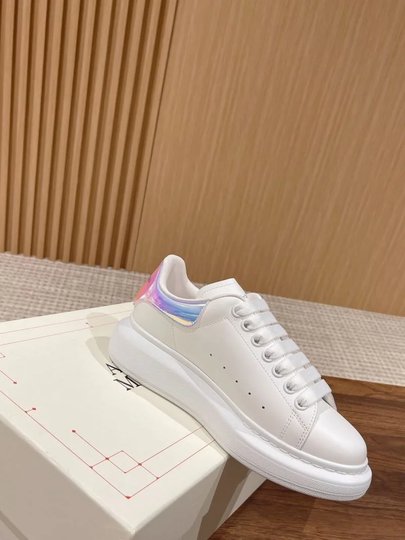 Alexander Mcqueen Low Shoes Sophisticated 16351
