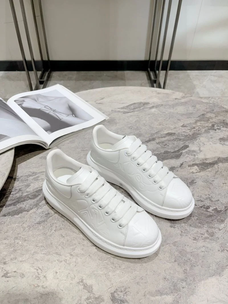 WellDesigned Alexander Mcqueen Low Shoes 16319
