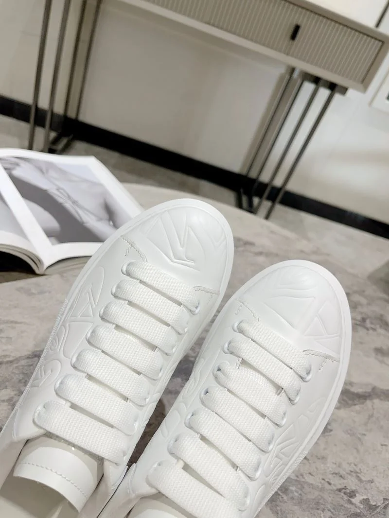 WellDesigned Alexander Mcqueen Low Shoes 16319