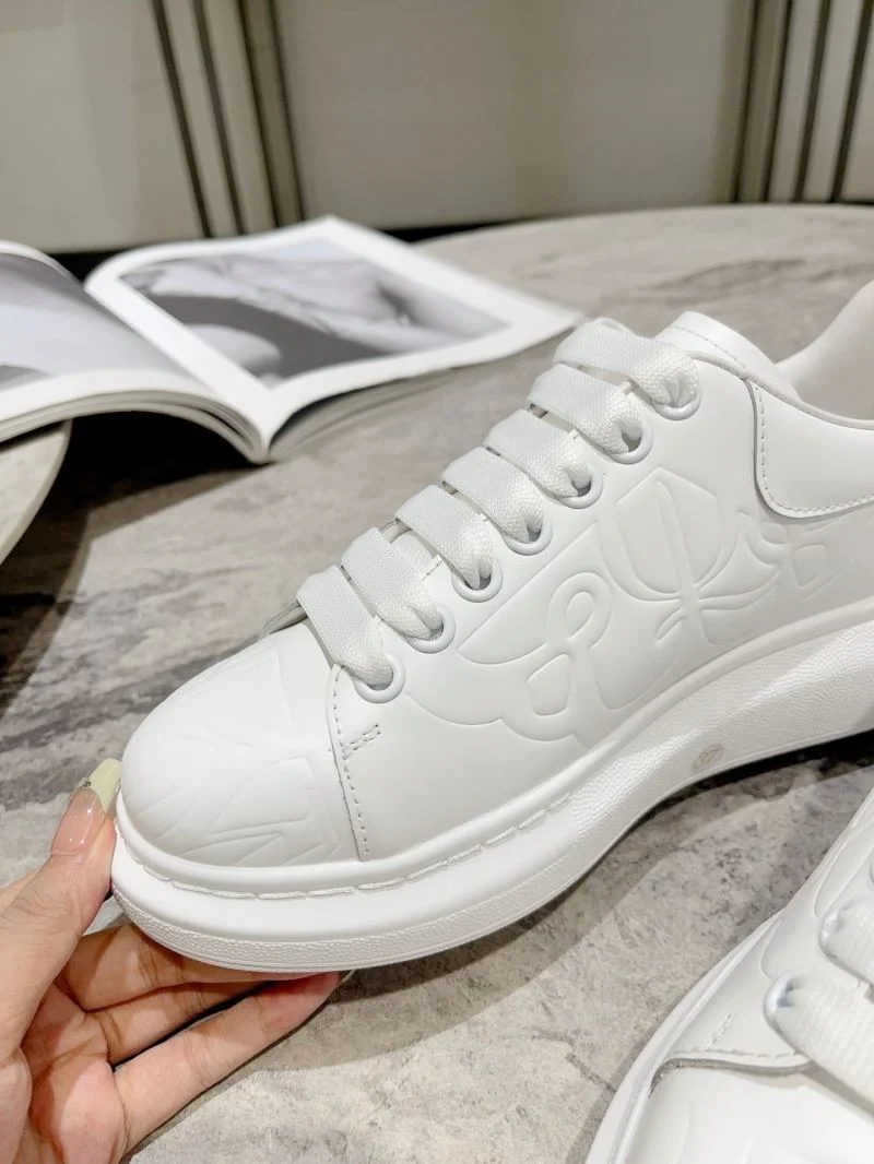 WellDesigned Alexander Mcqueen Low Shoes 16319