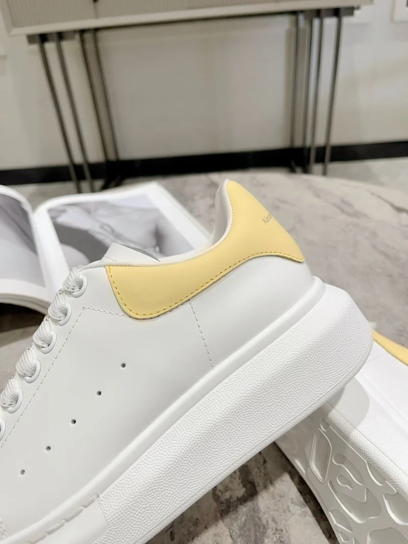 Alexander Mcqueen Low Shoes TimelessDesign 16329