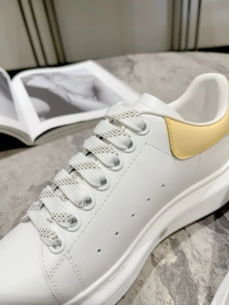 Alexander Mcqueen Low Shoes TimelessDesign 16329