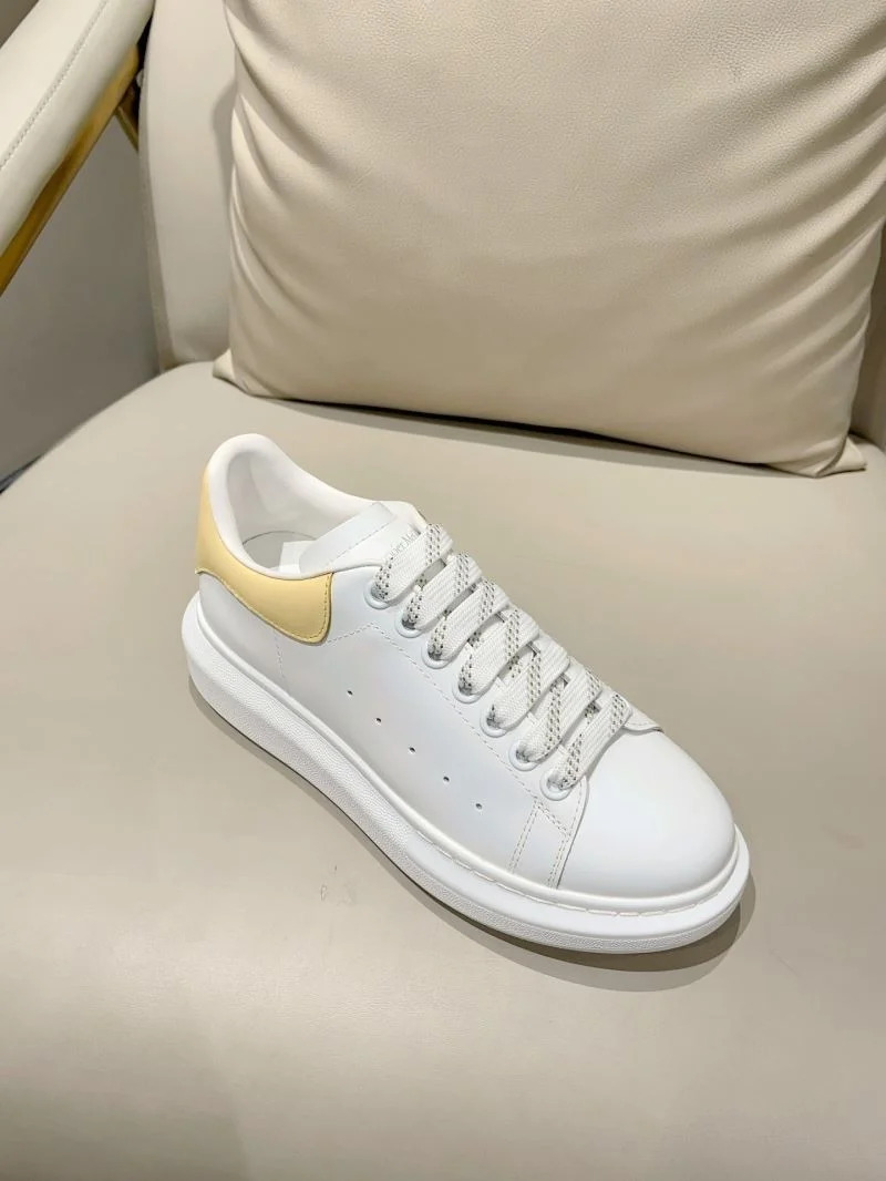 Alexander Mcqueen Low Shoes TimelessDesign 16329