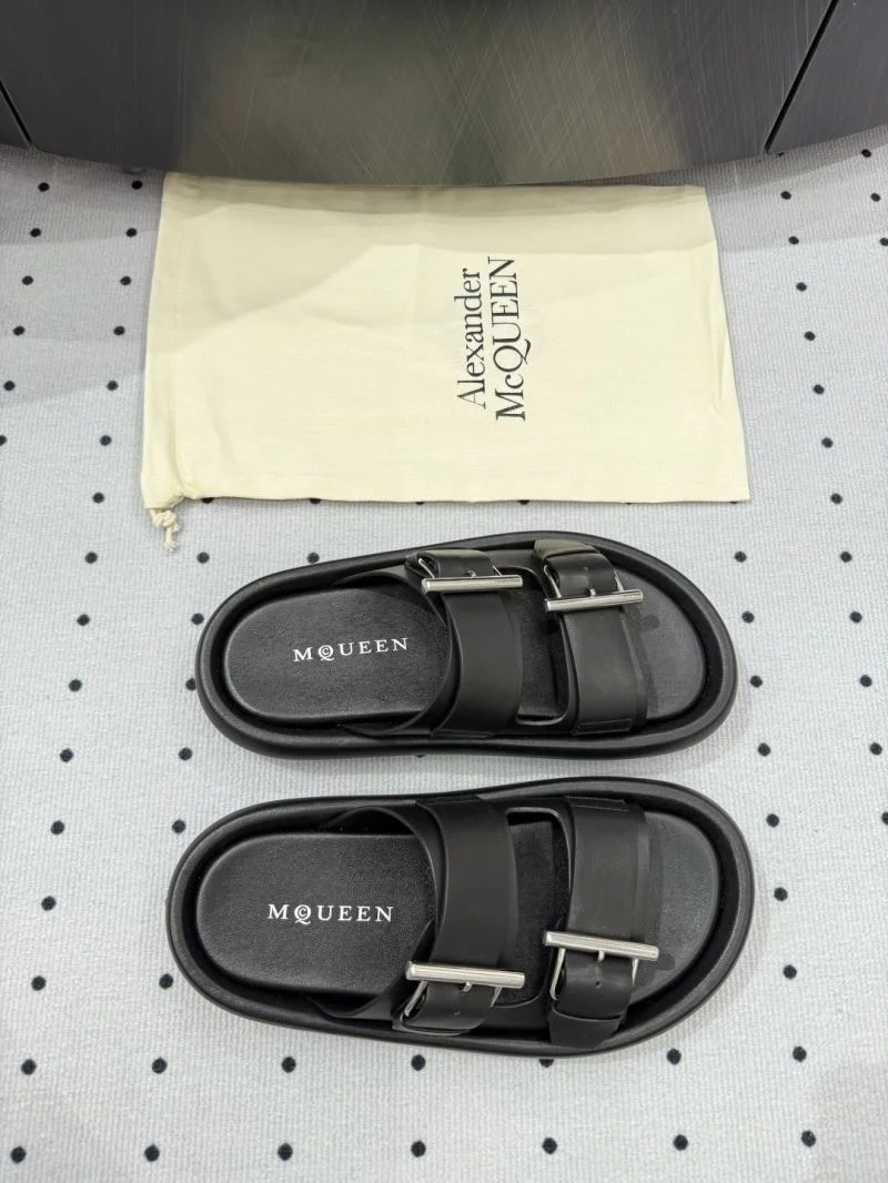 Alexander Mcqueen Slippers WaterResistant 16514