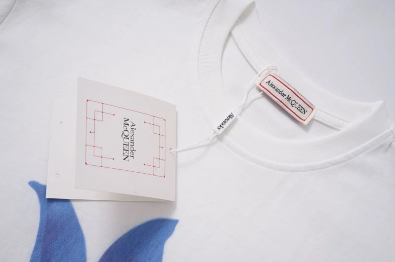 Alexander Mcqueen T-Shirts ModernLook 157516