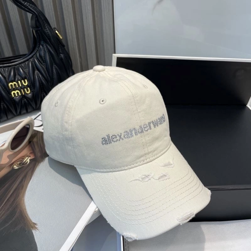 Alexander Wang Caps UrbanStyle 261056