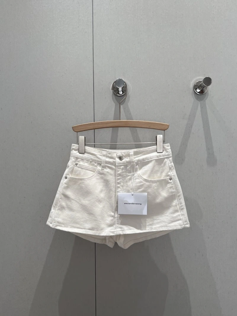 Alexander Wang Short Pants ComfortFit 95012