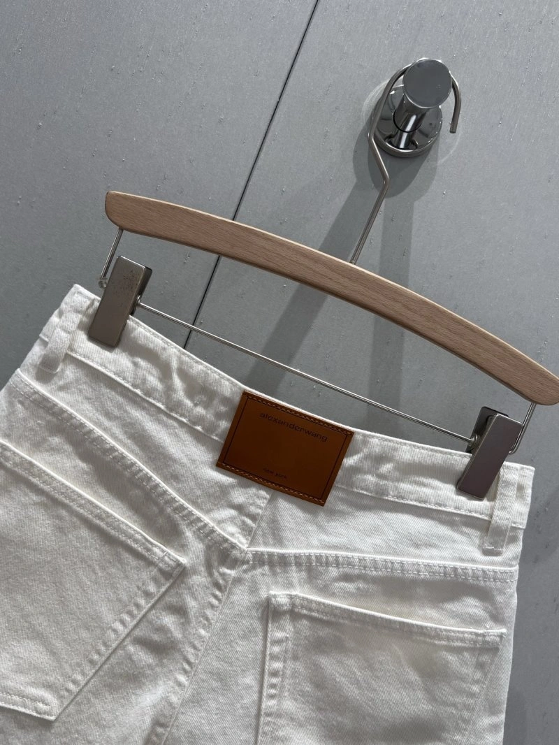 Alexander Wang Short Pants ComfortFit 95012