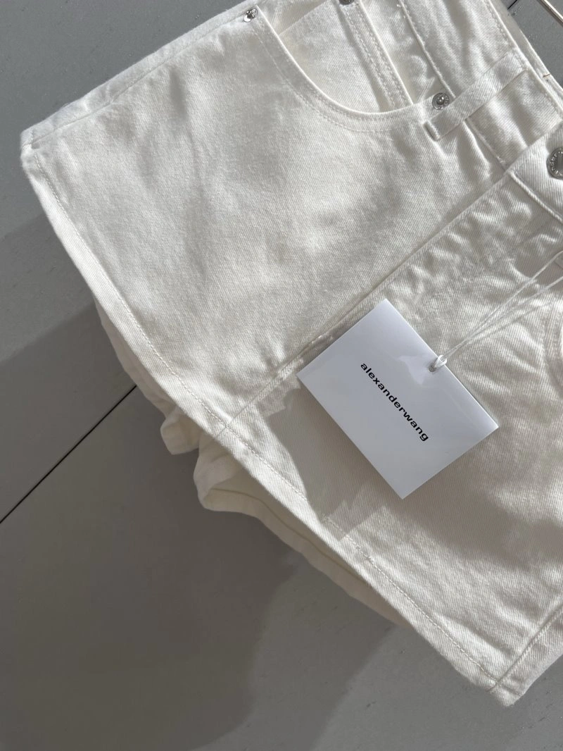 Alexander Wang Short Pants ComfortFit 95012