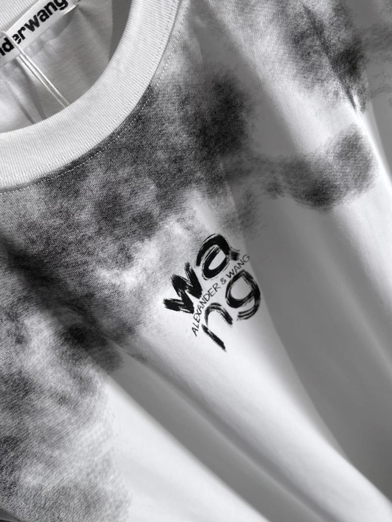 Alexander Wang T-Shirts UrbanChic 95366