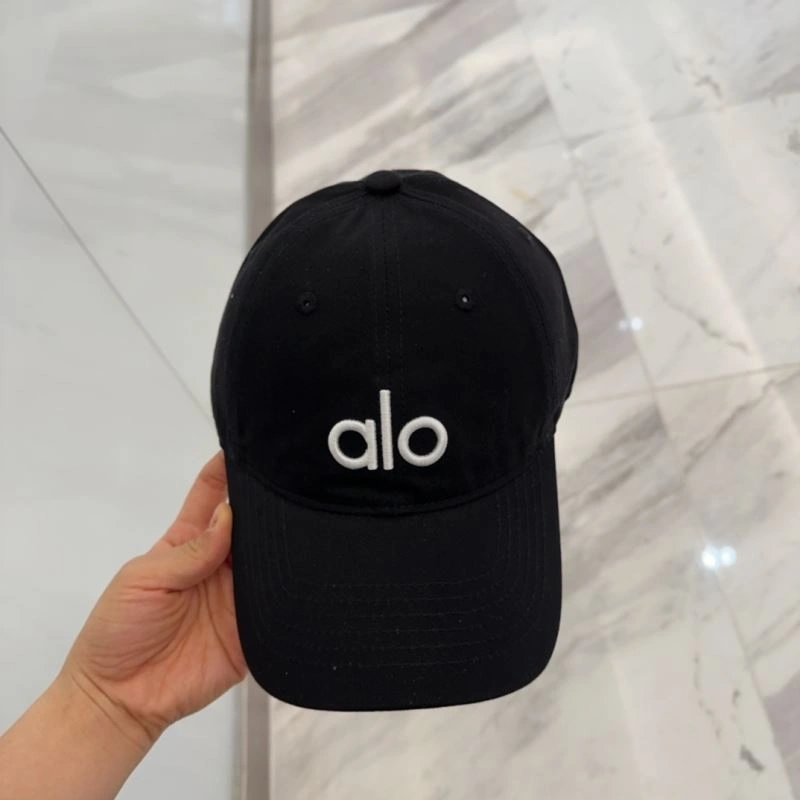 Alo Caps FashionForward 261023