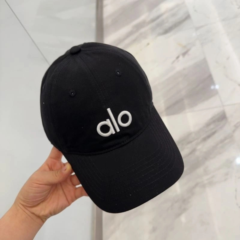 Alo Caps FashionForward 261023