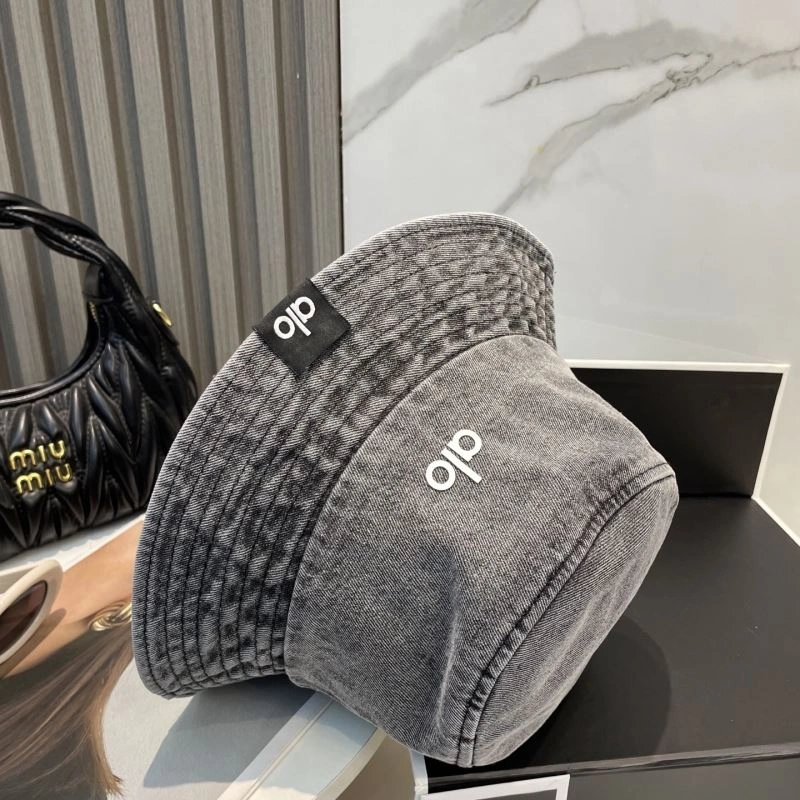 Seasonal Alo Caps 260984