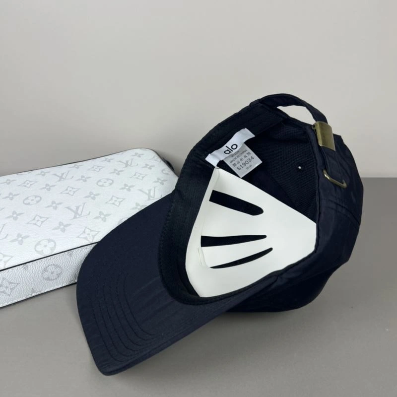 Seasonal Alo Caps 261003