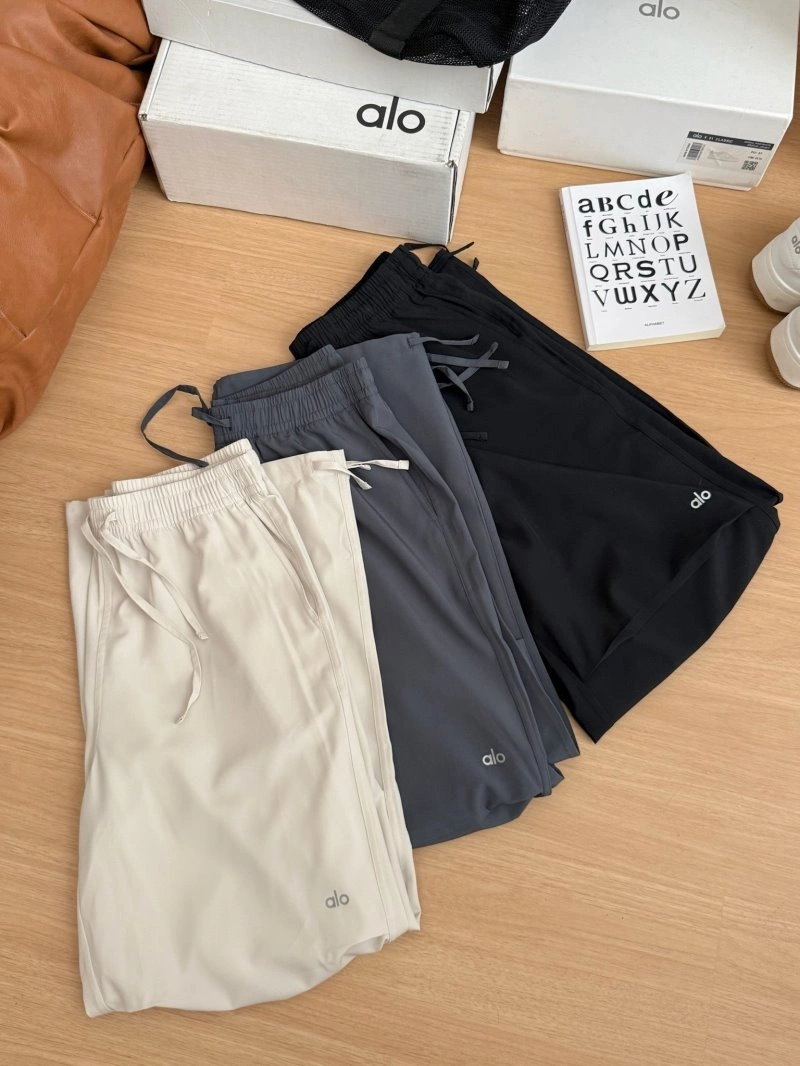 Seasonal Alo Long Pants 152037