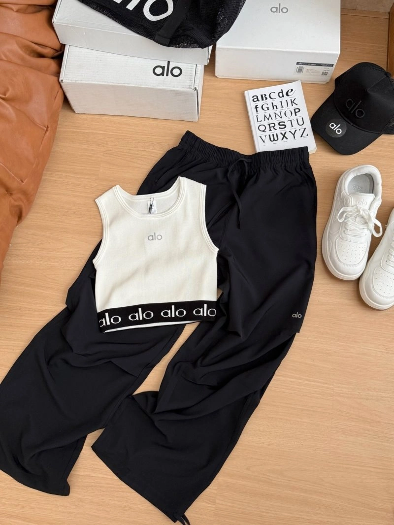 Seasonal Alo Long Pants 152037