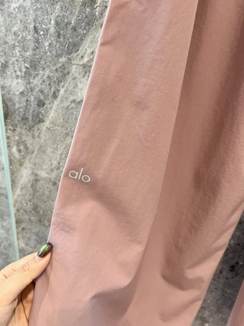 Sporty Alo Long Pants 152036