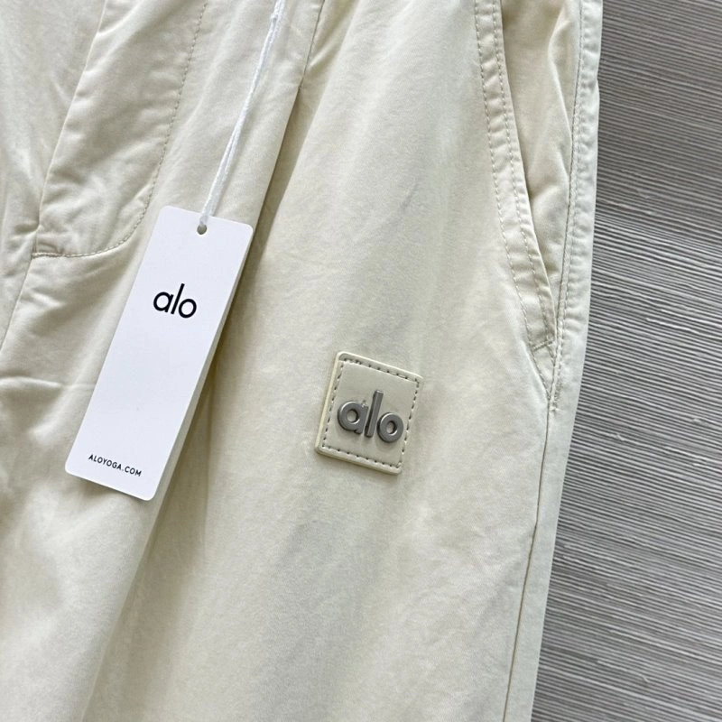 Seasonal Alo Long Pants 152022