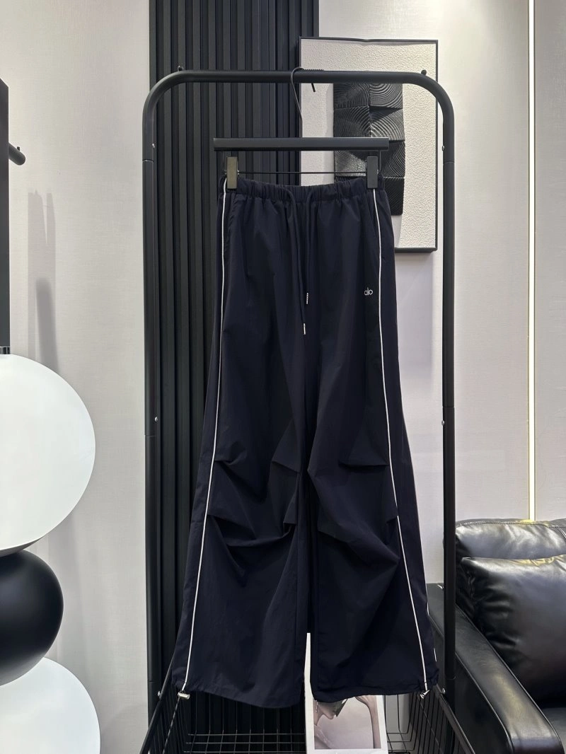 TimelessDesign Alo Long Pants 150118