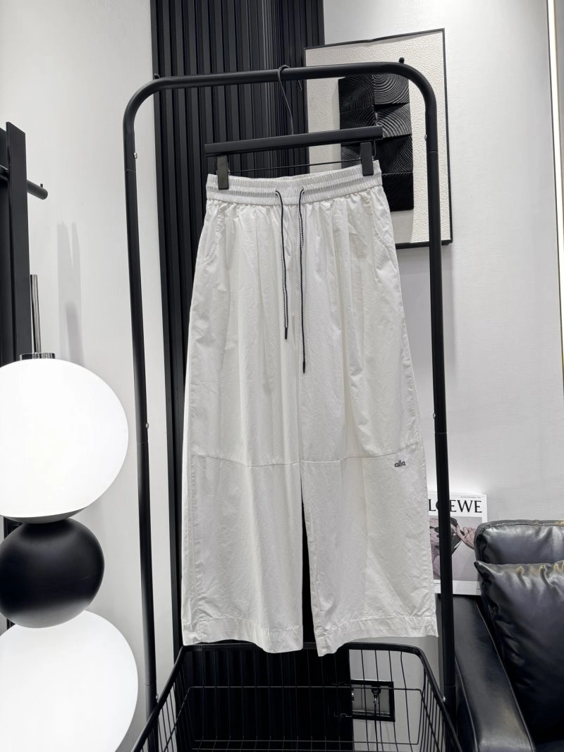 FashionForward Alo Long Pants 150107