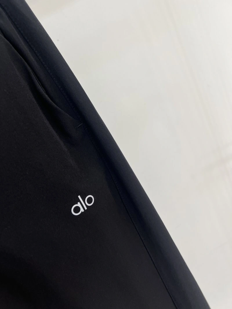 WrinkleFree Alo Long Pants 155096