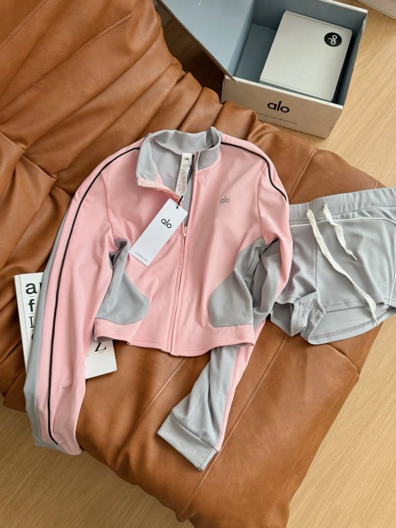 FashionForward Alo Long Suits 152028