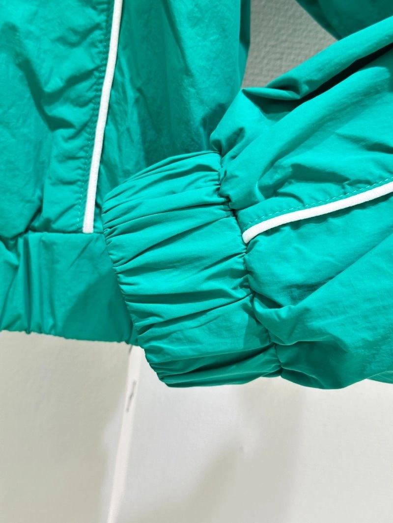 Unique Alo Outwear 157141