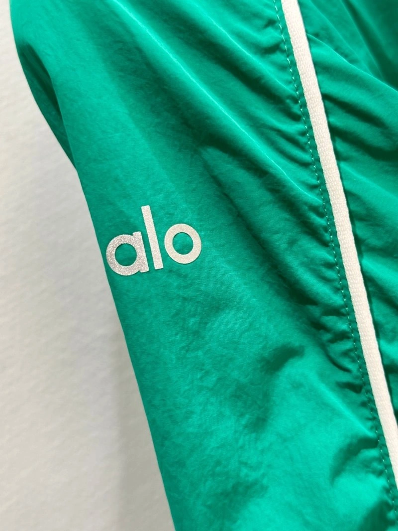 Unique Alo Outwear 157141