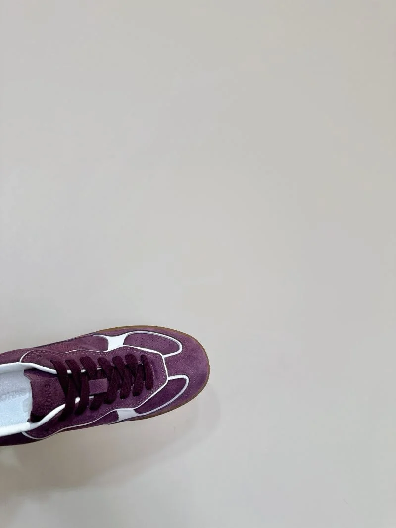 Refined Alo Shoes 13149