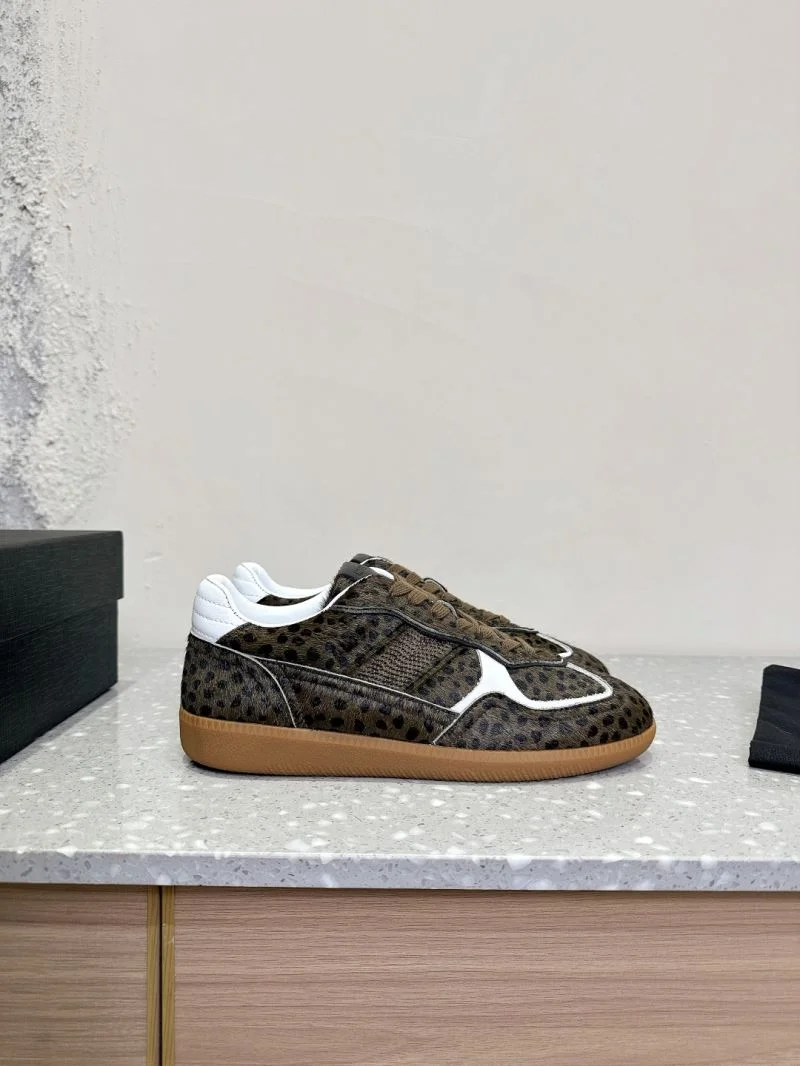 Flexible Alo Shoes 13151