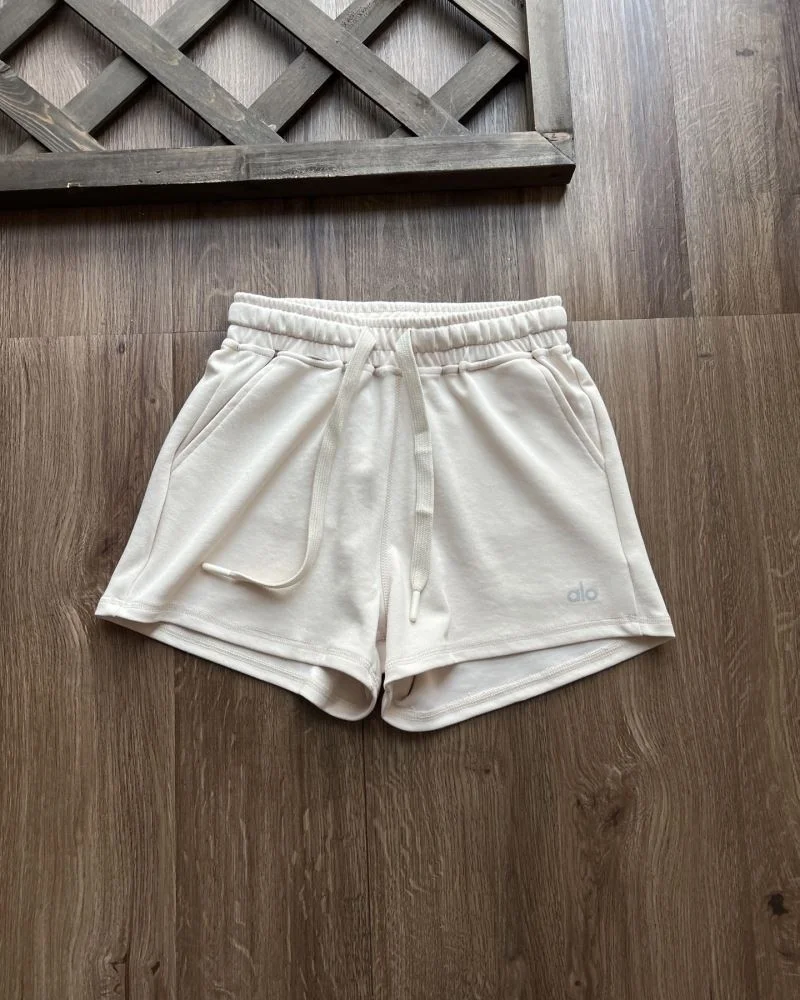 Lightweight Alo Short Pants 163385