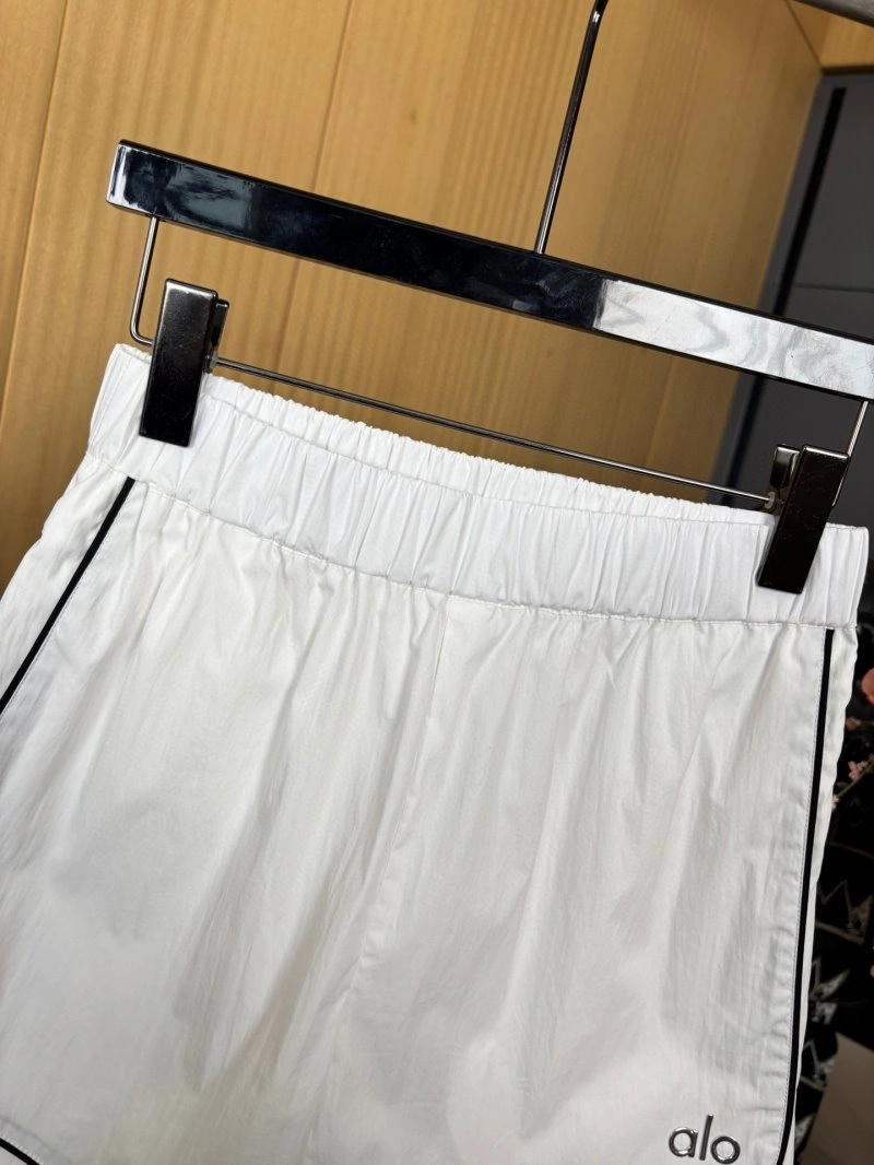 Alo Short Pants Stretchable 150072