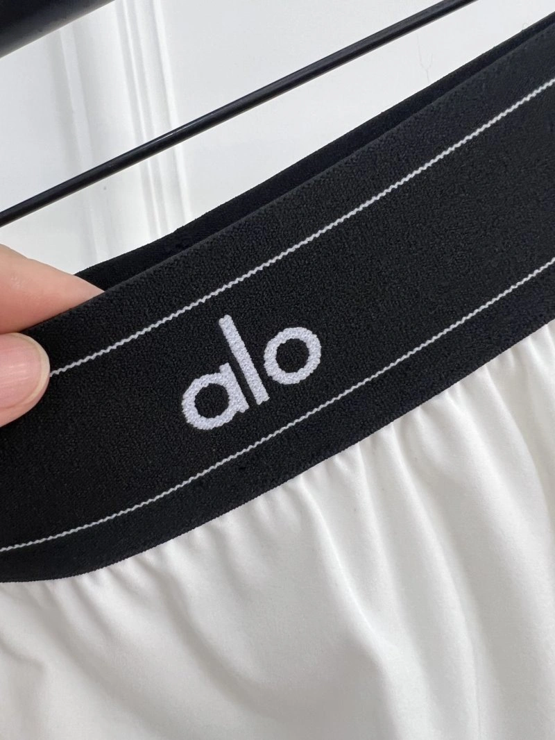 Lightweight Alo Short Pants 155099