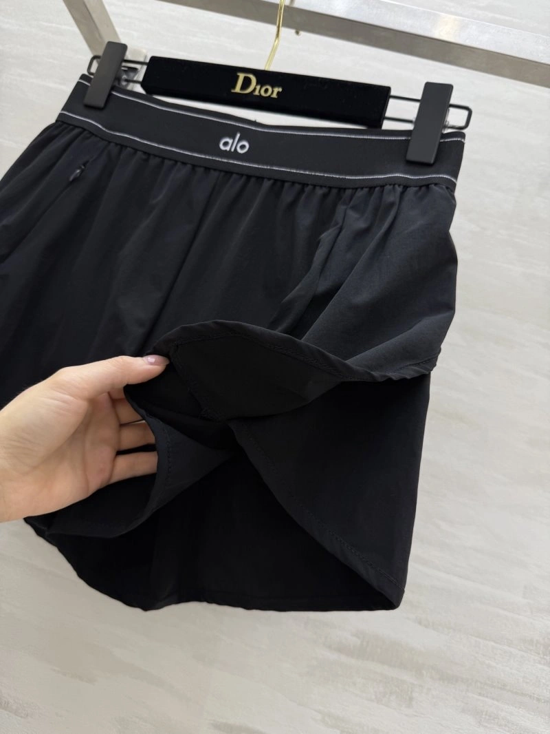 Alo Short Pants Effortless 153154