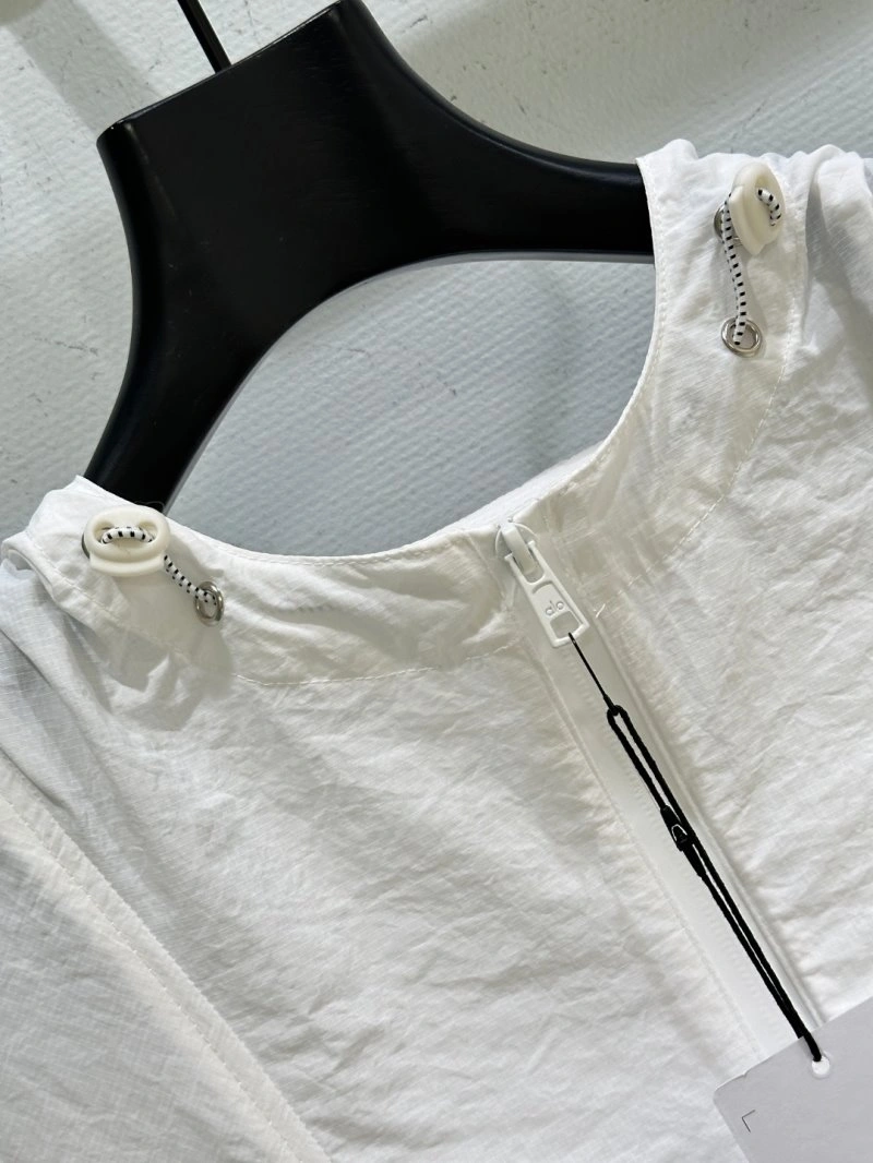 HighPerformance Alo Sunscreen Jacket 157126