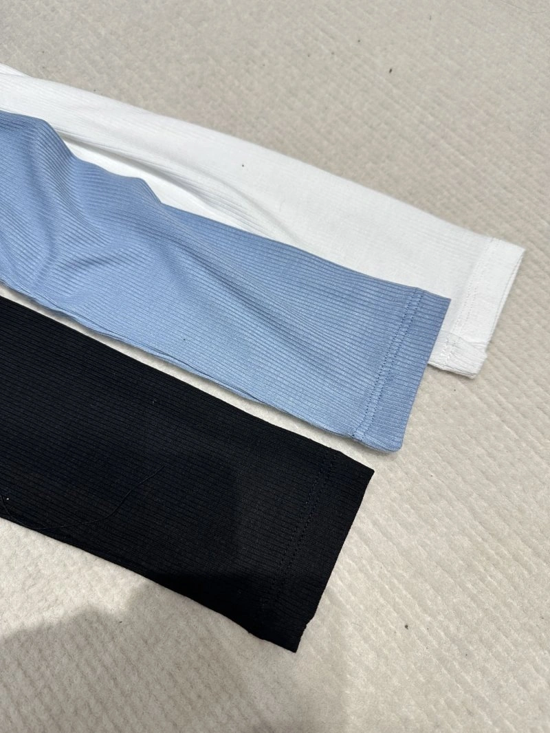Alo T-Shirts FashionForward 152432