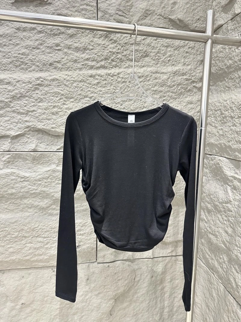 Alo T-Shirts FashionForward 152432