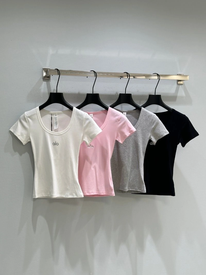 Alo T-Shirts RelaxedFit 157140