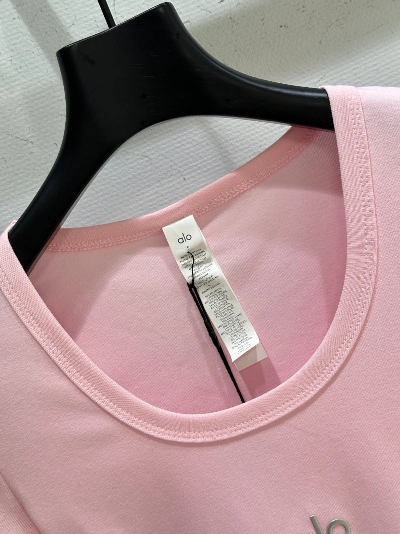 Alo T-Shirts RelaxedFit 157140