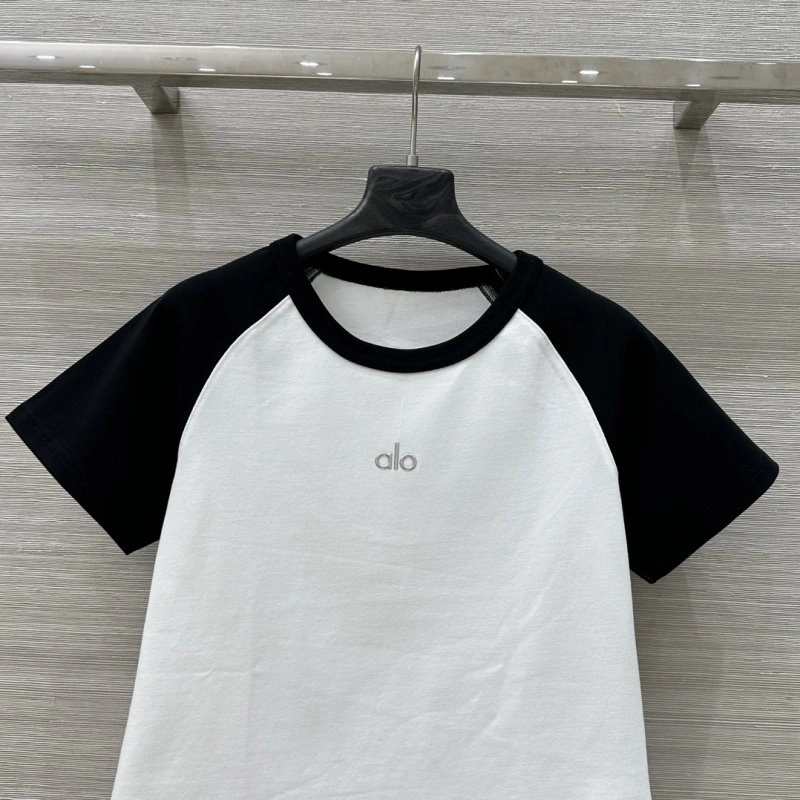 Alo T-Shirts Contemporary 157156