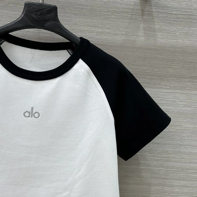 Alo T-Shirts Contemporary 157156