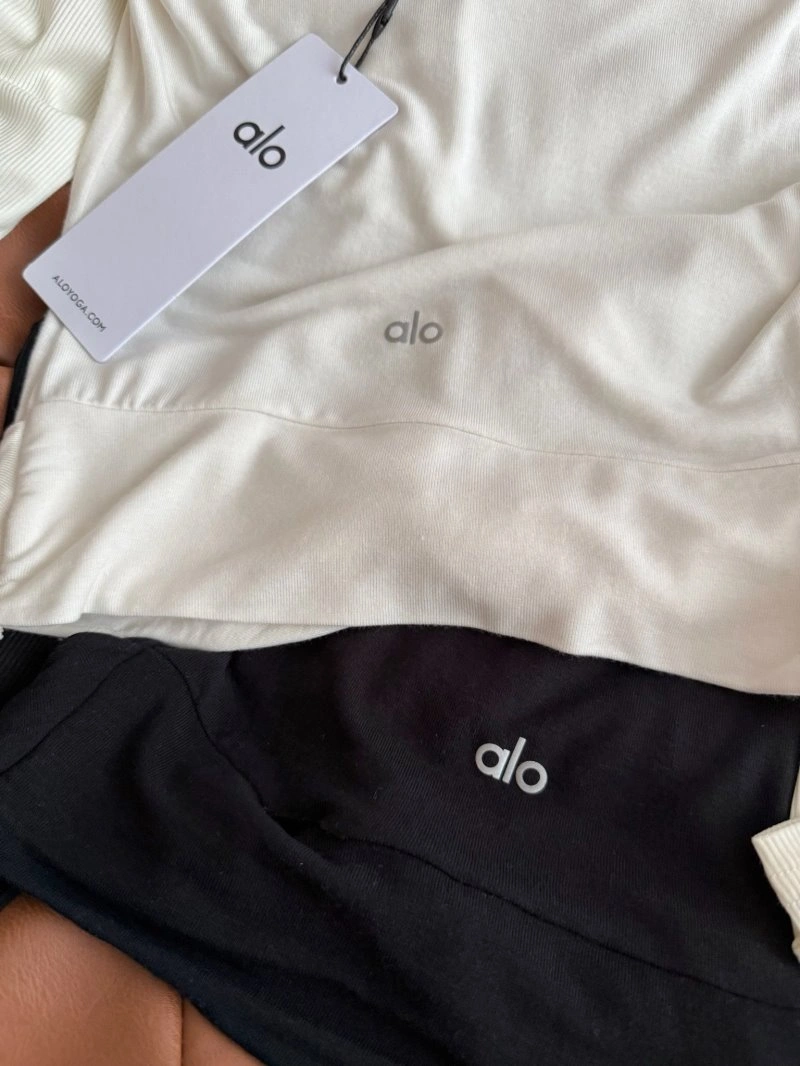 UrbanChic Alo T-Shirts 155064