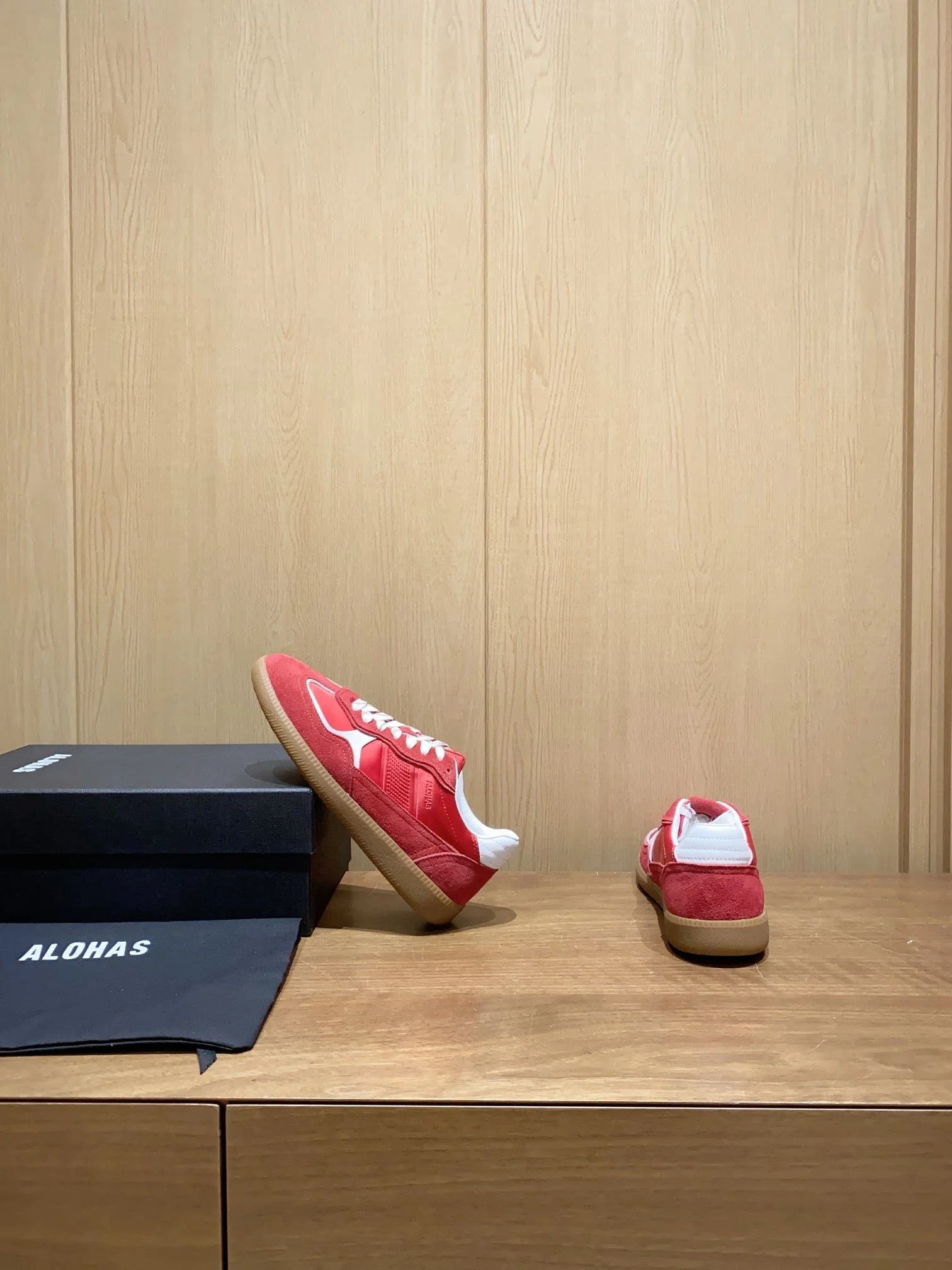 EasyMatch Alohas Shoes 8480